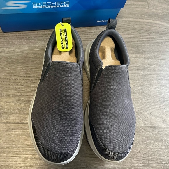 NWT Sketchers Go Walk Evolution Ultra in Charcoal Gray Men’s Shoes - Picture 4 of 10